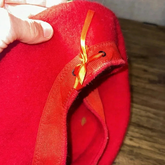 Beret Strawberry Green Leaf Red Ribbon Hat Cap Headwear Ladies/Women’s - Picture 4 of 4